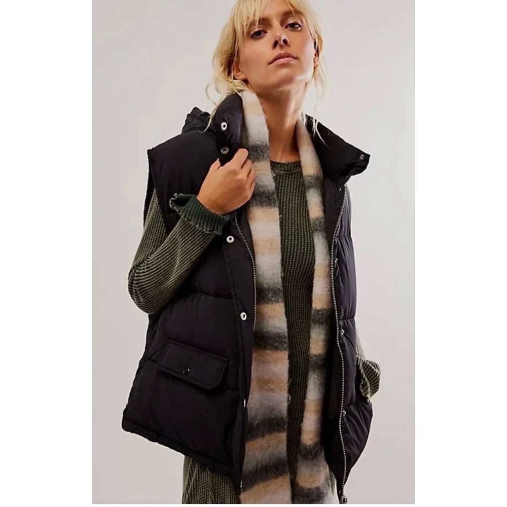 Free People Dreamers Hooded Puffas Vest Black Small Pristine Condition